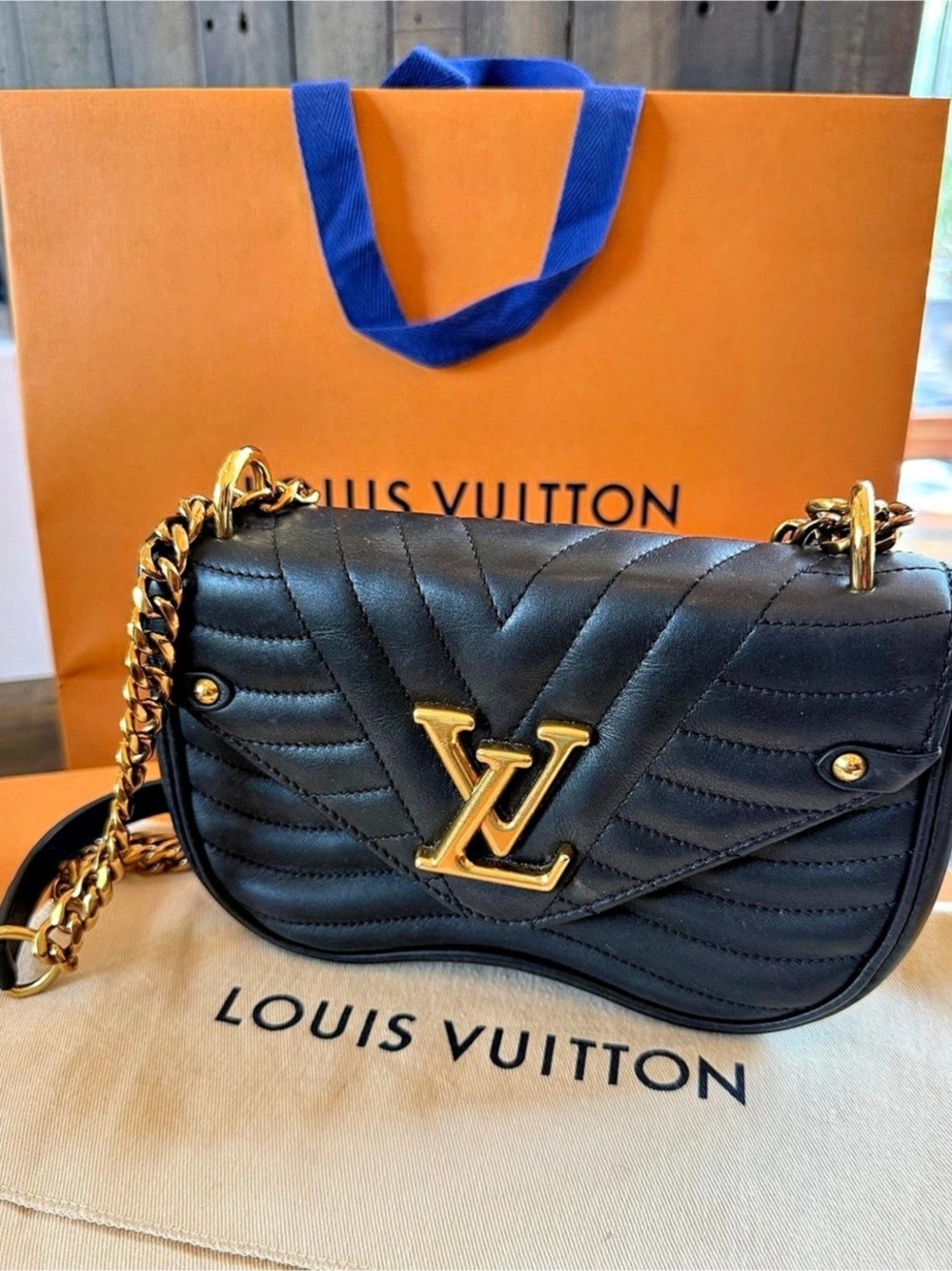 Louis Vuitton New Wave Chain Bag PM Black Shoulder Bag - Picture 1 of 4